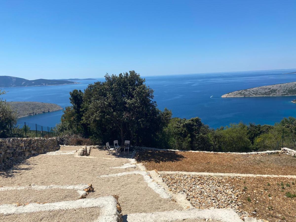Vita Vacation Home Ustrine Bagian luar foto