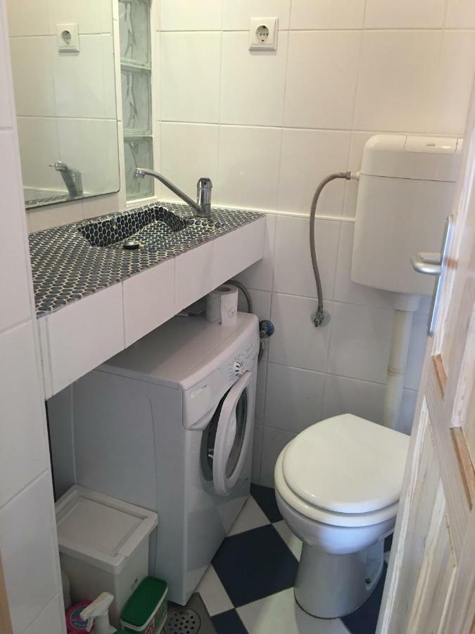 Vita Vacation Home Ustrine Bagian luar foto