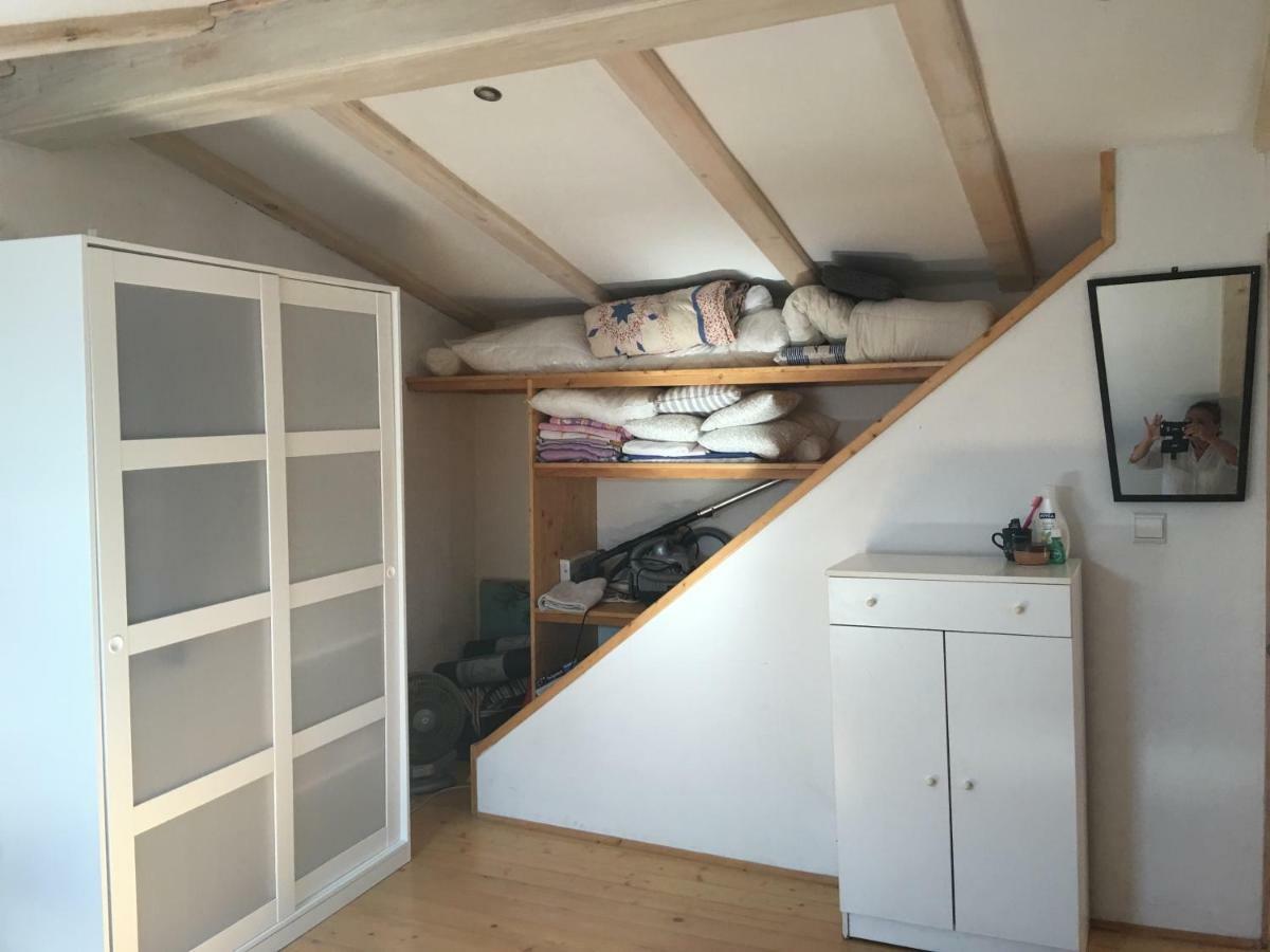 Vita Vacation Home Ustrine Bagian luar foto