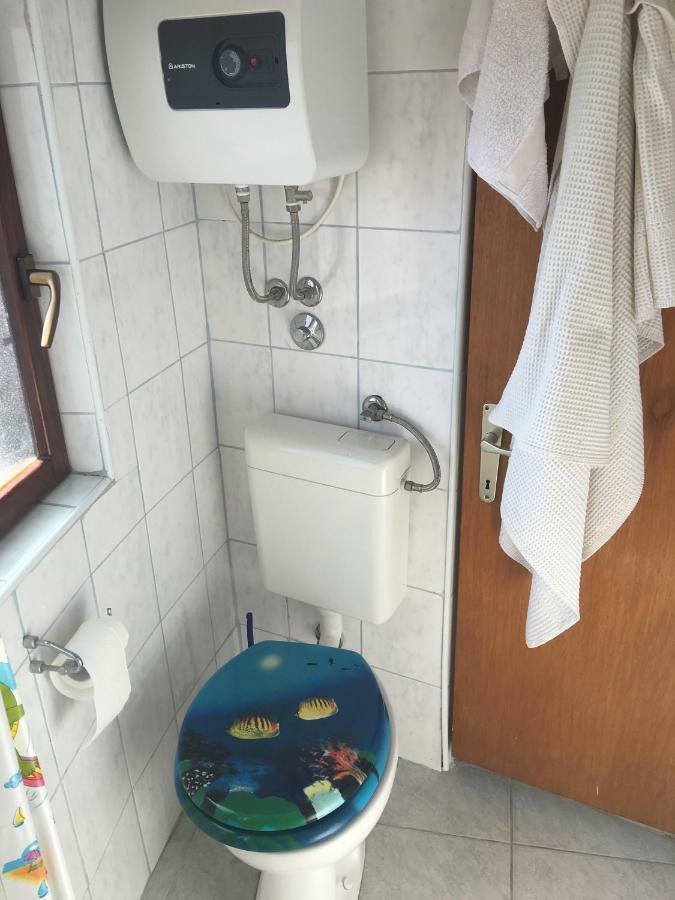 Vita Vacation Home Ustrine Bagian luar foto